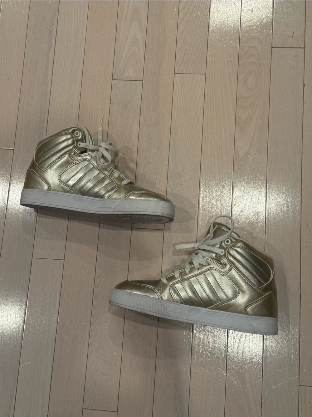 Vintage Y2K Adidas Gold Metallic High Top Sneakers ✨ - Picture 3 of 6